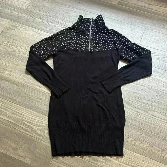 🔥schwiing🔥 | Black  long sleeve sweater dress with 1/4 front zipper - Picture 3 of 13